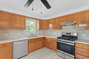 131 Sturbridge Dr, Sicklerville, NJ 08081 - Photo 12