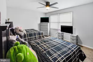 7 York Ct, Sicklerville, NJ 08081 - Photo 38