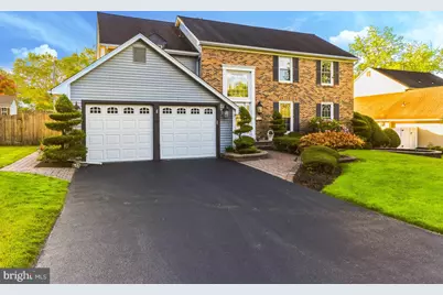 703 Sycamore Court, Laurel Springs, NJ 08021 - Photo 2