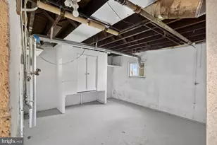 1067 S Merrimac Rd, Camden, NJ 08104 - Photo 32