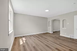 1067 S Merrimac Rd, Camden, NJ 08104 - Photo 8