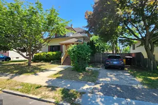 110 Lake Ave, Gloucester Township, NJ 08029 - Photo 2
