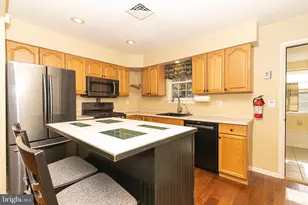 205 Elmtowne Blvd, Hammonton, NJ 08037 - Photo 10