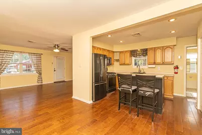 205 Elmtowne Boulevard, Hammonton, NJ 08037 - Photo 6