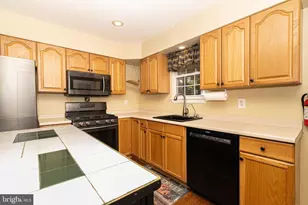 205 Elmtowne Blvd, Hammonton, NJ 08037 - Photo 12