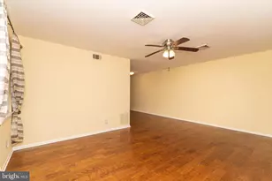 205 Elmtowne Blvd, Hammonton, NJ 08037 - Photo 2
