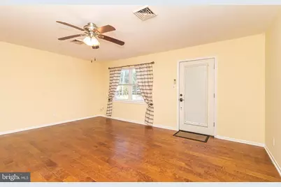 205 Elmtowne Boulevard, Hammonton, NJ 08037 - Photo 4