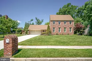 8 Brondesbury Dr, Cherry Hill, NJ 08003 - Photo 1