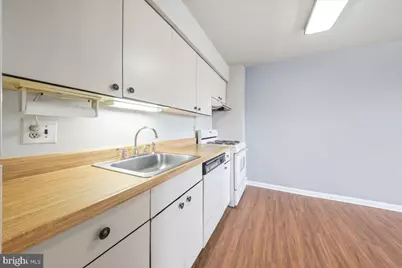 201 W Cuthbert Boulevard #C44, Haddon Township, NJ 08107 - Photo 24
