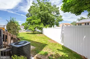 4 Fairway Blvd, Pennsauken, NJ 08109 - Photo 20