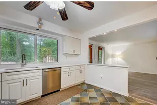 5 Christopher Rd, Voorhees, NJ 08043 - Photo 4