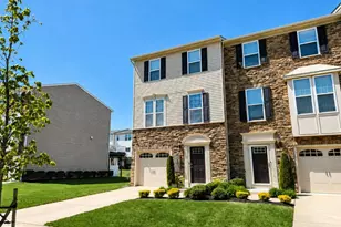 113 Village Green Ln, Sicklerville, NJ 08081 - Photo 4
