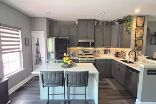 70 Village Green Ln, Sicklerville, NJ 08081 - Photo 4