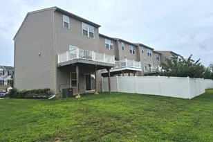 70 Village Green Ln, Sicklerville, NJ 08081 - Photo 22