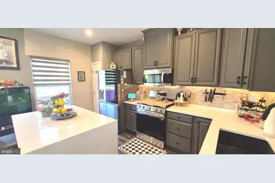 70 Village Green Lane, Sicklerville, NJ 08081 - Photo 2