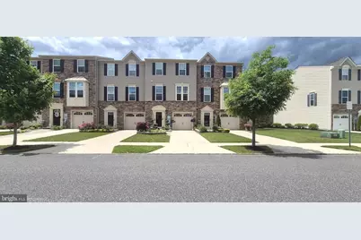 70 Village Green Lane, Sicklerville, NJ 08081 - Photo 2