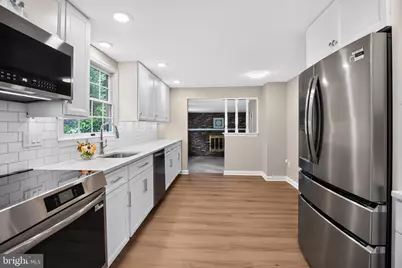 549 Covered Bridge Road, Cherry Hill, NJ 08034 - Photo 8