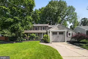 549 Covered Bridge Rd, Cherry Hill, NJ 08034 - Photo 2