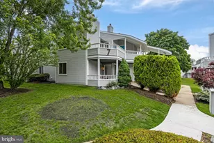 702 Abbey Ct, Sicklerville, NJ 08081 - Photo 2