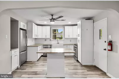 959 W Kings Highway, Mount Ephraim, NJ 08059 - Photo 10