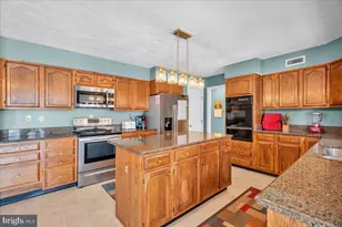 54 Red Bank Dr, Gloucester Township, NJ 08081 - Photo 12