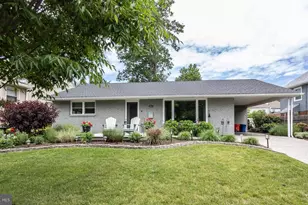 1013 Lakeshore Dr, Haddon Township, NJ 08108 - Photo 2