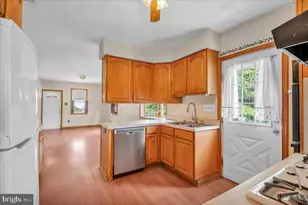 113 12th Ave, Gloucester Township, NJ 08029 - Photo 8
