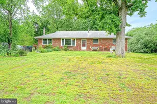 19 W Central Ave, Winslow Township, NJ 08037 - Photo 2