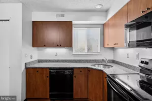 835 Chanticleer Dr, Cherry Hill, NJ 08003 - Photo 16