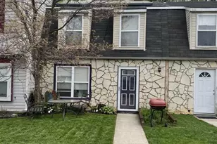 27 Villanova Ct, Sicklerville, NJ 08081 - Photo 1