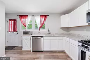 16 Valley Dr, Pine Hill, NJ 08021 - Photo 12