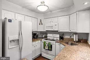 302 Kings Croft, Cherry Hill, NJ 08034 - Photo 10