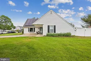 8201 Corbett Rd, Pennsauken, NJ 08109 - Photo 2
