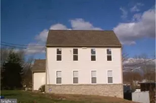 35 W Lakeview Ave, Oaklyn, NJ 08107 - Photo 1