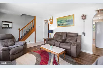 300 W 3rd Avenue, Barrington, NJ 08007 - Photo 6