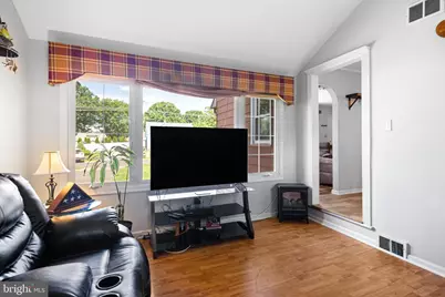 300 W 3rd Avenue, Barrington, NJ 08007 - Photo 18