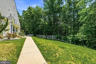 902 Tanglewood Dr, Sicklerville, NJ 08081 - Photo 2