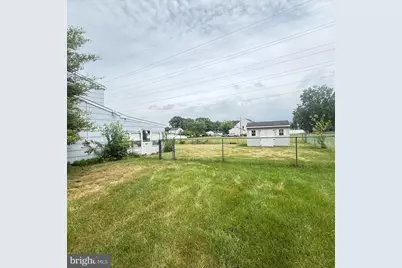 8220 Wyndam Road, Pennsauken, NJ 08109 - Photo 2