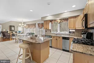 28 Regan Ln, Voorhees, NJ 08043 - Photo 12
