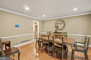28 Regan Ln, Voorhees, NJ 08043 - Photo 10