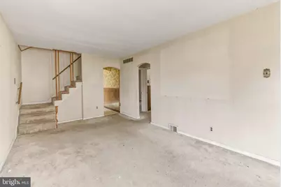 208 Lehigh Avenue, Gloucester City, NJ 08030 - Photo 4