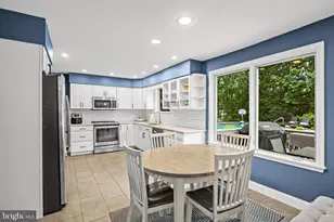 23 Briarwood Dr, Voorhees, NJ 08043 - Photo 14