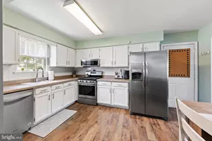 7706 Hesson Ln, Pennsauken, NJ 08109 - Photo 12
