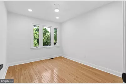 911 Chanticleer, Cherry Hill, NJ 08003 - Photo 32