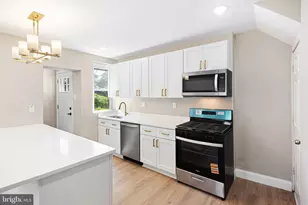 212 New Broadway, Brooklawn, NJ 08030 - Photo 6