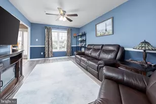 701 Tanglewood Dr, Sicklerville, NJ 08081 - Photo 2