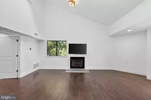 5104 Tracy Ct, Voorhees, NJ 08043 - Photo 4