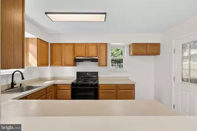 930 Lois Avenue, Camden, NJ 08105 - Photo 10