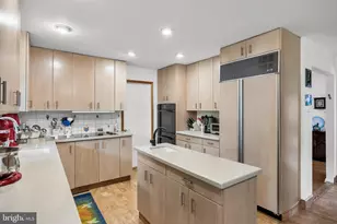 1024 Bobwhite Dr, Cherry Hill, NJ 08003 - Photo 4