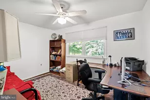 1024 Bobwhite Dr, Cherry Hill, NJ 08003 - Photo 28